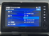 日産純正メモリーナビゲーションです♪目的地まで案内するナビゲーション機能の他にフルセグ画質で楽しめるTVやBluetooth Audioなど多彩な機能が満載で運転を快適にサポートしてくれます☆
