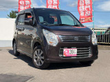 キッズスペースもございます♪お子様連れの方もごゆっくりとお車を見ていただけます☆