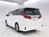 荷物をたっぷり載せて広々ドライビング♪夏でも冬でも、アウトドアやショッピングを思い切り楽しみましょう!