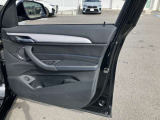 BMWを熟知したメカニックによる100項目の点検・整備を行います。不具合箇所、交換時期に達している部品に関しましては、全て当社負担で交換してからのご納車となります