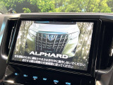【大画面ナビ】人気の大型10インチナビを装備。存在感のある大画面はインパクト大!ナビ利用時のマップ表示は見やすく、テレビやDVDは臨場感がアップ!いつものドライブがグッと楽しくなります♪