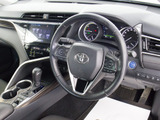 ★使いやすさや安全性を追求したステアリング周り!高級車ゆえにスイッチ類が多いのも特徴ですね!考え尽くされた配置ですぐに使いこなす事が出来ますのでご安心下さい!是非、体感してみて下さい!!