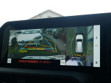 バックモニター(黄色いガイドラインのお陰で、駐車がしやすいです。真上から見下ろしたアングル付きです)