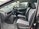 運転しやすい位置に配置された操作系で、快適なドライブをサポート。