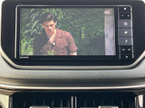 停車中にTVの視聴が可能です。休憩時間などに、エンターテイメントを楽しめます。長距離ドライブも楽しくなりますね。