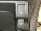 ハンドルの右側には安全装備の、CTBA(シティブレーキアシストシステム)とVSA(ABS+TCS+横滑り抑制)の解除スイッチがついています。