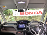 ワイドな視界で運転もしやすくなるように、設計されています。