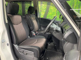 運転席シート廻りは使用感も少なく、良好な状態となっています。丁寧に使われていたことがよくわかりますね。