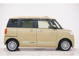 県内13店舗にて常時500台以上ダイハツ車を展示中です。見て、触って、納得のいく一台をぜひ見つけてください。