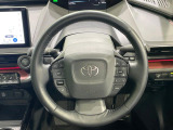 【純正革巻きステアリング】上質な革を使用することで、手にしっかり馴染みとても運転しやすいハンドルです♪