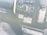 【充電用USB端子】充電用USB端子付き。スマートフォンなどの充電に便利です。