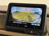 【バックカメラ】リバースにするだけで映ります、後方の安全確認や、狭い駐車場での車庫入れ、雨の日や夜間など視界の悪い時に便利です!安全にバックする為には欠かせない装備です。