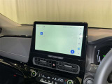ディスプレイオーディオを装備。スマホとクルマをつなぐことで、これまでのナビに加えて、いろんなサービスが楽しめます。