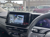 上空から見下ろしたような表示で車両感覚のつかみやすい『アラウンドビューモニター』に移動物検知警報(MOD)があり更に安心です。