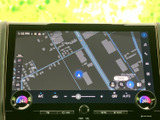 見やすい地図画面で、目的地までスムーズに案内。渋滞情報もリアルタイムで表示し、最適なルートをご提案します。