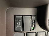 片側電動スライドドアで狭い所でも乗り降り楽々です!