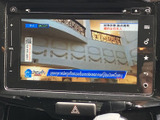 停車中にテレビや動画を楽しむことができます。長距離移動も退屈知らず。家族や友人と一緒に、快適な時間を過ごせるでしょう。
