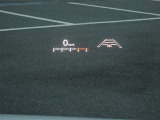 カラーヘッドアップディスプレイ付き。少ない視線移動で情報を確認できるので、運転の疲労軽減に繋がりますよ♪