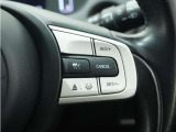 ◆アダプティブクルーズコントロール◆予め設定した車速内でクルマが自動的に加減速。前走車との適切な車間距離を維持しながら追従走行します。【LKAS】車線維持支援システムでステアリング操作を支援。