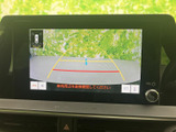 バックモニターが、狭い場所での運転や駐車をサポートします。後方の状況を安全に確認でき、運転の負担を軽減します。