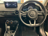 すっきりとしたハンドル周りのデザインで、運転席の操作性も良く、リラックスして運転をしていただけます。