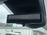 スマートルームミラー付いてます。