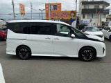 自動車保険もお任せ下さい^^もしもの時に役立つ日産ならではのサポート&サービスを自動車保険に無償でサポートさせていただく「日産カーライフ保険」をご用意しています♪お車の事は全てお任せ下さい^^/