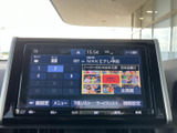 停車中には、地上デジタル放送を楽しめます。休憩時間や待ち時間に、ニュースやドラマをチェックできます。快適な時間を過ごせます。