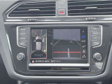 前後パーキングセンサー&リアビューカメラで、車庫入れも安心です。パーキングセンサーは音だけでなくモニターで接近情報を確認出来てより安心です。