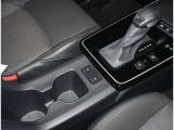 お車の取扱説明書・メンテナンスノート(記録簿)もございます。トヨタのディーラーで安心を買って下さい。当社は無理な勧誘は致しません。まずはお客様からのお問い合わせを心よりお待ちしております。