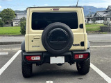 2025年7月登録「SUZUKI Jimny NOMADE 1.5FC RAYSアルミホイール(16インチ)・BFグッドリッチホワイトレタータイヤ(215/70R16)・パナソニック10インチナビ