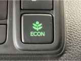 ★ECONスイッチ★ エコドライブを加速しよう!スイッチをONにすると、運転の仕方によるロスを抑え込み燃費をよくするようクルマが頑張ります(*^ー^*)燃費向上にチャレンジ♪