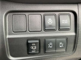 各種スイッチがまとまって付いてます。