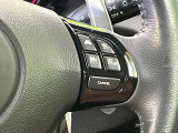 【全車速追従機能付クルーズコントロール】高速道路での長距離走行が楽に!!自動で速度を保つクルーズコントロールが、衝突軽減システムと連携し、前方の車両を感知して車間を保つように速度調節してくれます!!