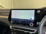 ディスプレイオーディオを装備。スマホとクルマをつなぐことで、これまでのナビに加えて、いろんなサービスが楽しめます。