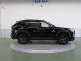 GORI GORI BLACK塗装で武装されたRAV4アドベンチャー「OFF ROADPackageⅡ」です。