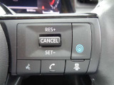 プロパイロット装備、長時間の高速道等の運転をサポートしてくれます。