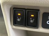 快適装備のシートヒーター付き。 エアコンって前面しか当たらずに背中は冷え冷えなんて事もありますよね。 快適に調整できますよ。