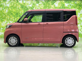 シンプルながらもスタイリッシュなサイドシルエット。程よいボリューム感が、運転のしやすさに貢献します。お出かけの準備もスムーズに進められそうです。
