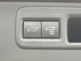 【パワーバックドア】スマートキーや運転席のボタンを押すだけでリアゲートが自動で開閉します!荷物を持っている時や、高い位置にあるバックドアを閉める際に便利な機能です♪