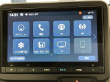 純正スマートナビ付きです!ホンダコネクト対応、フルセグTV視聴、Bluetooth・ミュージックプレーヤー接続可能です!