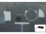 ドライブレコーダー(mirumoeye DRC-32M)装備してます。フロントとリヤーのカメラで録画しているので万が一の時の記録で安心です。