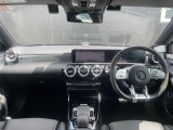 Aクラス AMG A35 4マチック 4WD 4WD 本革シート