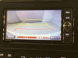 【バックカメラ】あると便利なバックカメラ装備!駐車時に後方がリアルタイム映像で確認できます。立体駐車場や夜間の車庫入れ時に大活躍!運転スキルに関わらず、今や必須となった装備ですね♪