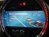 ●インテリジェントセーフティ:「衝突回避・被害軽減ブレーキ」「前車接近警告機能」を機能させるドライバー支援システム【ドライビング・アシスト】が装備されております!