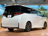 ☆全国のネクステージからお取り寄せが可能※!遠方の店舗に展示してあるクルマが気になる場合も、最寄りの店舗でご覧いただくことが可能です!是非私たちに要望をお聞かせください!※別途費用