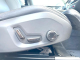 【運転席パワーシート】リクライニングからシートリフターまで、スイッチ一つで簡単にシートの微調整が可能!自分に最適なシートポジションにセットして、快適なドライブをお楽しみください。