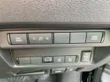 サードシート用USB電源です。