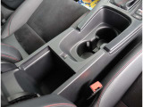 当店ではスポーツグレードや人気車種・上級グレードを主に仕入れ強化しております!中古車でお買い得感あるお車展示中となっておりますのでお客様のご来店、お見積もり依頼お待ちしております。