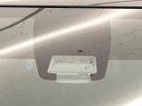 【トヨタセーフティセンス】走行中に前方の車両等を認識し、衝突しそうな時は警報とブレーキで衝突回避と被害軽減をアシスト。より安全にドライブをお楽しみいただけます。